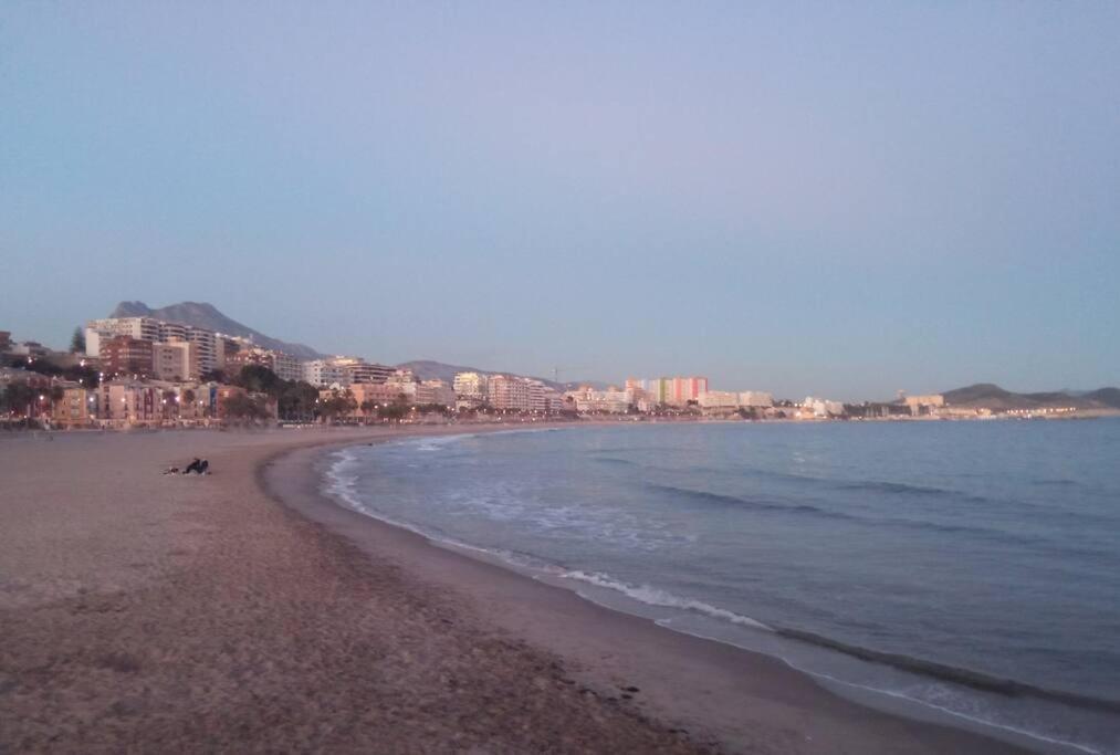 Apartament Vivienda De 80M Cuadrados A Dos Minutos Del Mar Villajoyosa Zewnętrze zdjęcie